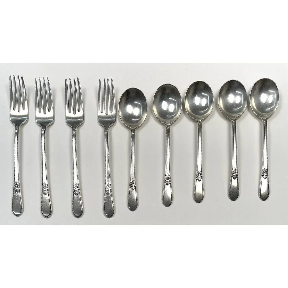 17pc Wm Rogers IS Silverplate MEMORY HIAWATHA Flatware Knives Forks Spoons FLAWS
